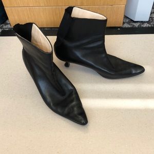 Manolo Blahnik Black booties size 37.5